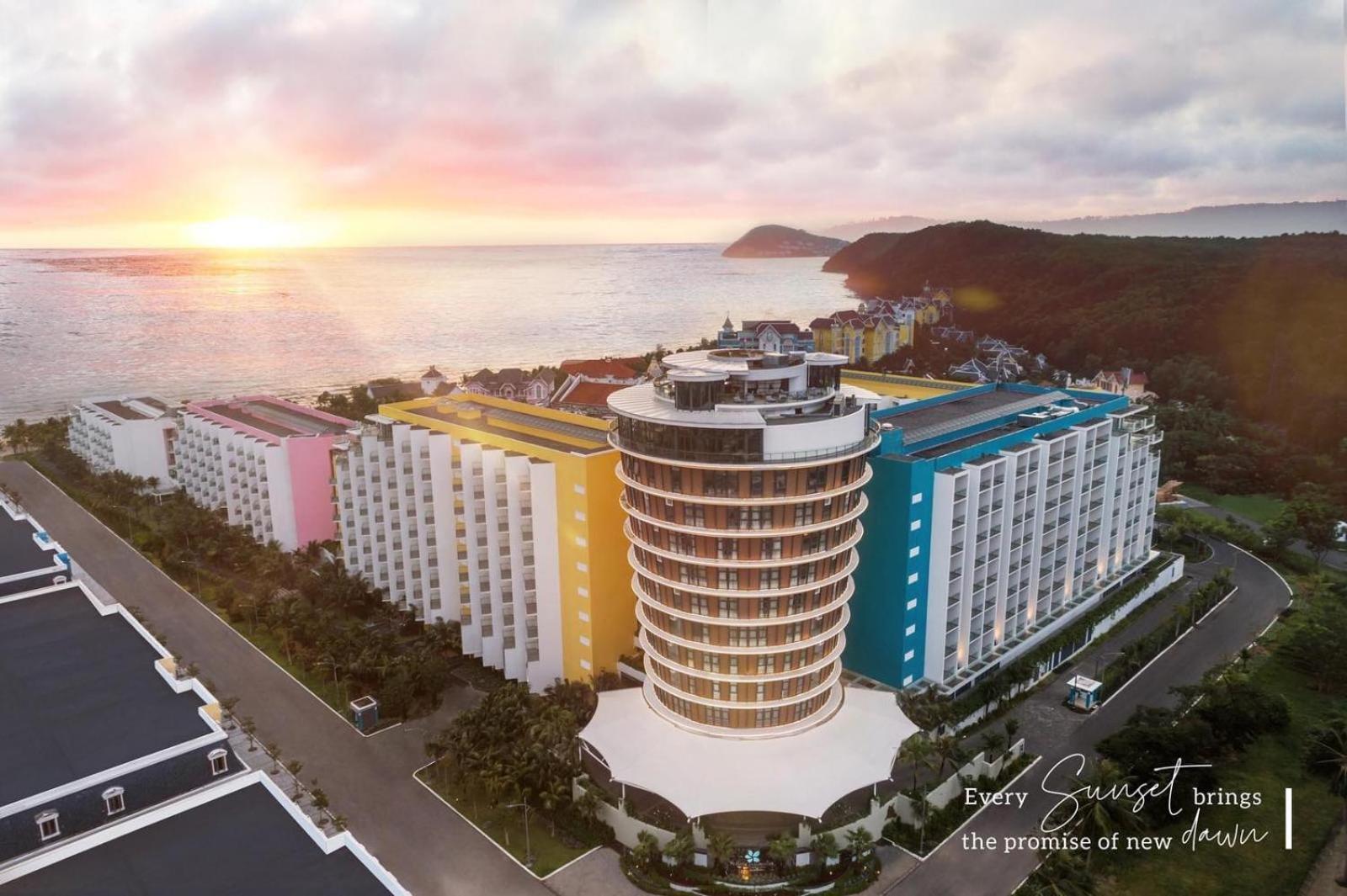 Sunrise Hotel Phu Quoc Bagian luar foto